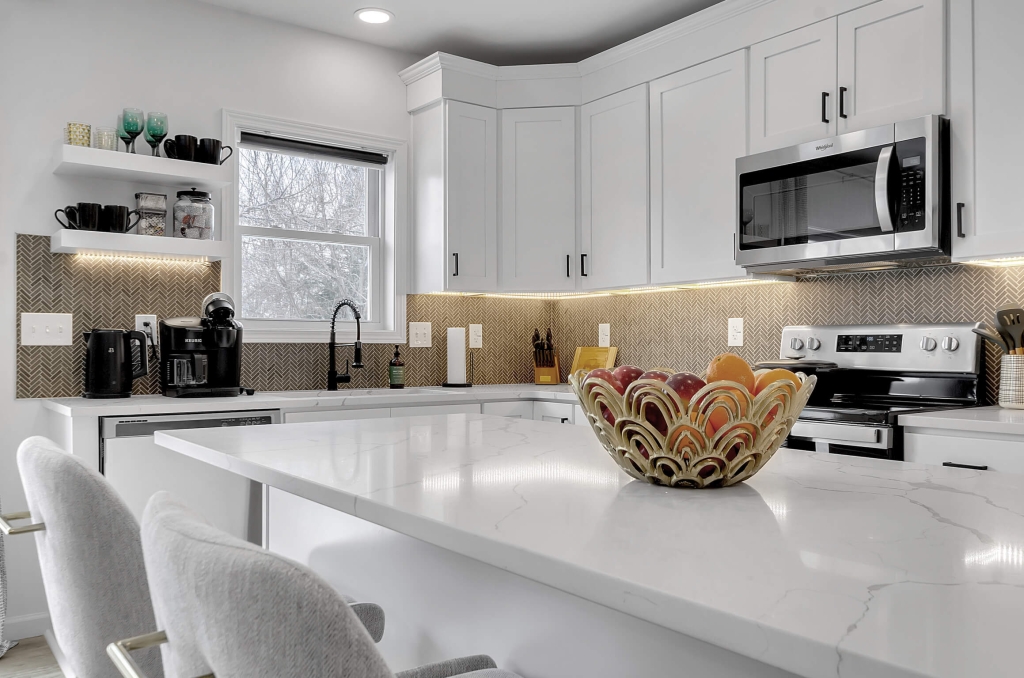 harding house 716 modular airbnb in williamsville ny
